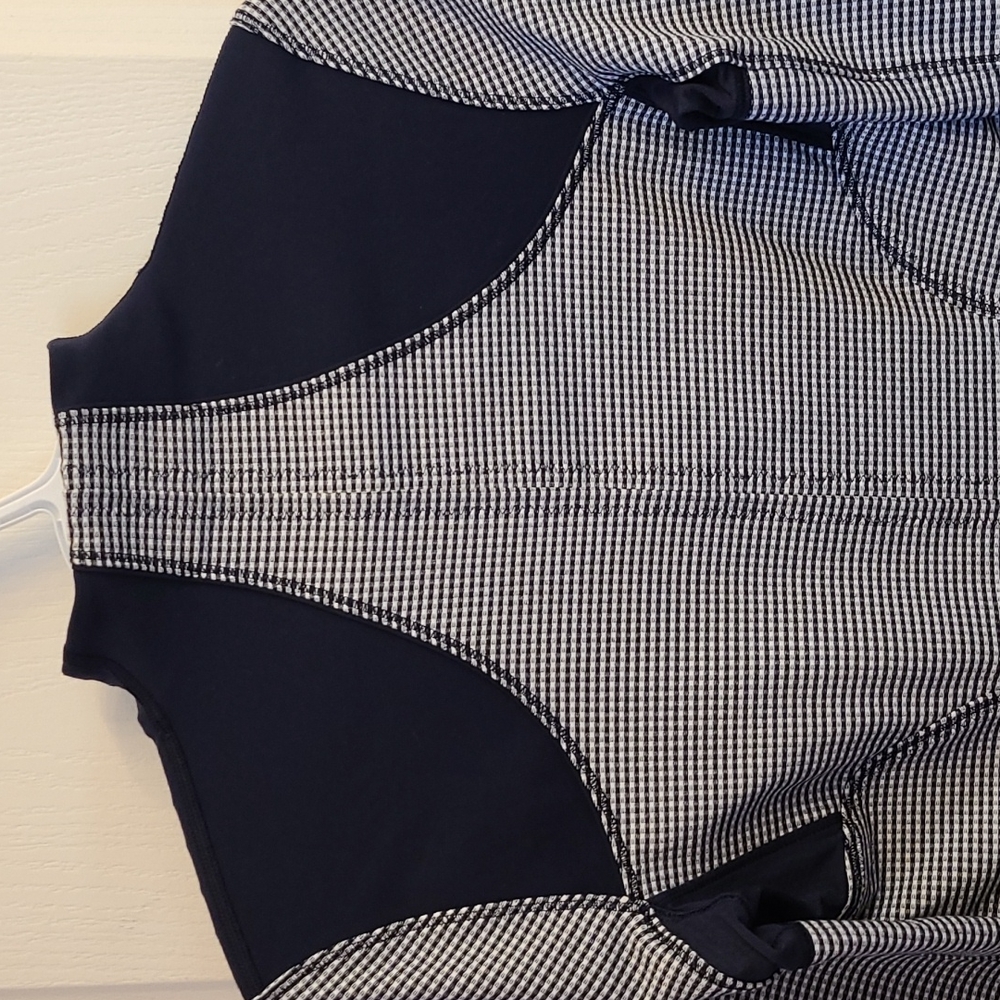 🌬️Lululemon Forme Jacket in Inkwell - Picture 13 of 16